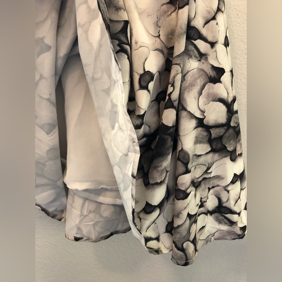 Deep Plunge Dress - Picture 2 of 11